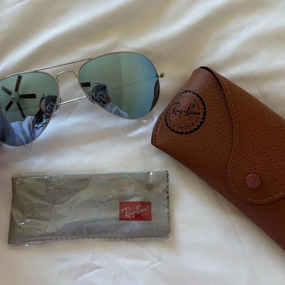 Ray-Ban Aviator Sunglasses